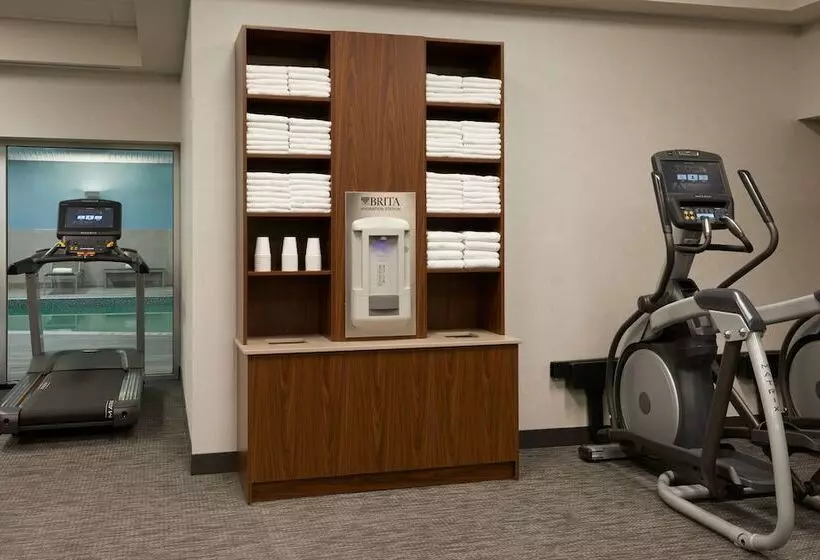 Hotelli Courtyard By Marriott Oshawa