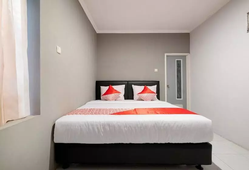 Hotelli Crown Residence Near Tugu Yogyakarta Mitra Reddoorz