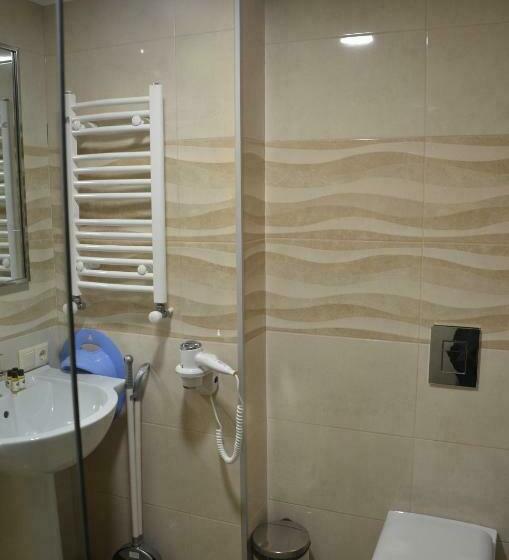 هتل Orbi Palace Deluxe Bakuriani Room 406