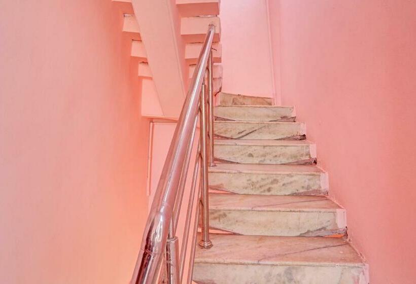 בית מלון כפרי Spot On 67642 Sindhu Lodge