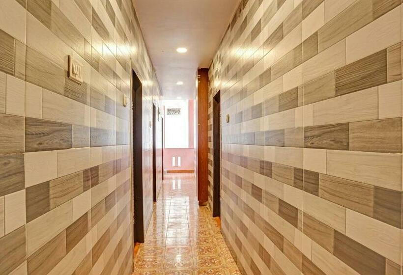 בית מלון כפרי Spot On 67642 Sindhu Lodge