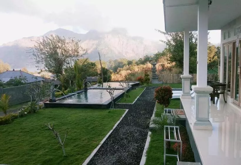 Majatalo Batur Pyramid Guesthouse