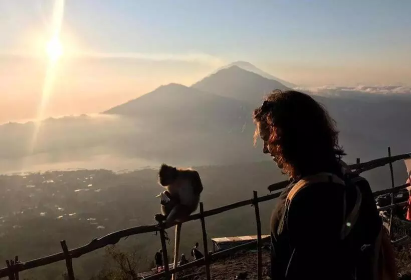 Majatalo Batur Pyramid Guesthouse