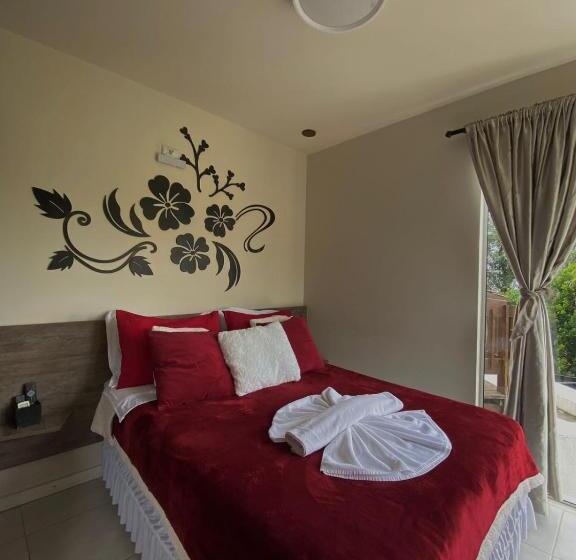 پانسیون Bombinhas Guest House