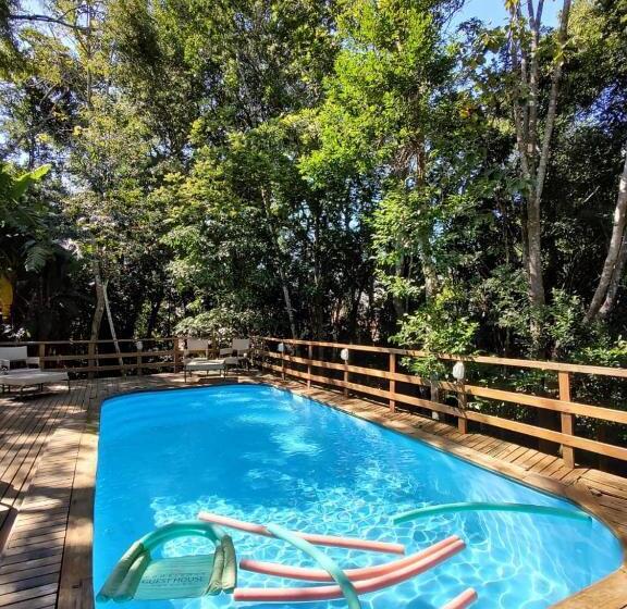 پانسیون Bombinhas Guest House