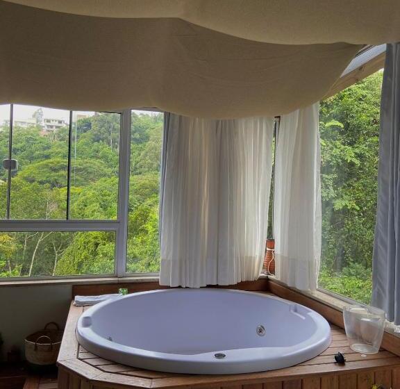 پانسیون Bombinhas Guest House