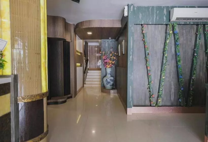 ペンション Reddoorz Plus Near Pantai Coastarina 2 Batam