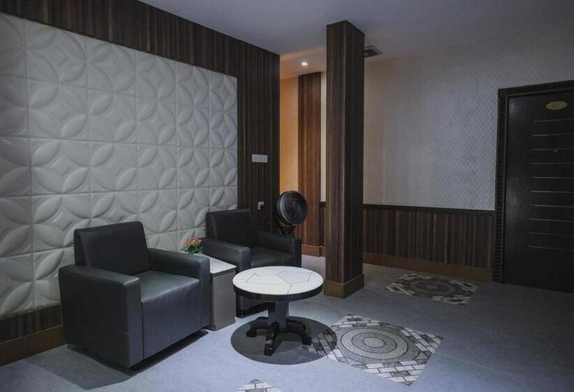 펜션 Reddoorz Plus Near Pantai Coastarina 2 Batam