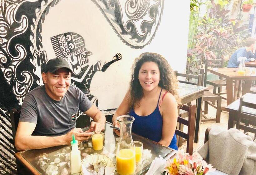 Surf Hostel My Friends