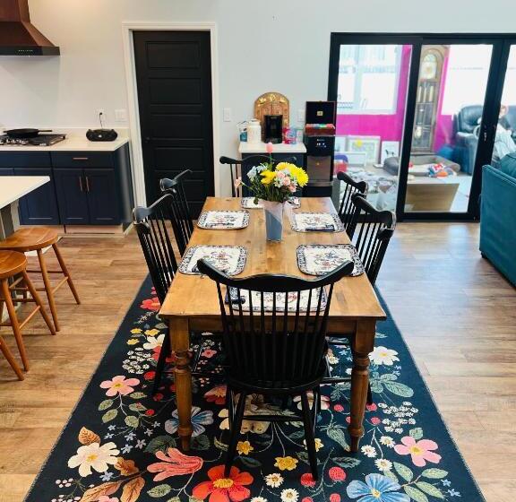 הוסטל Canterbury Suites B&b