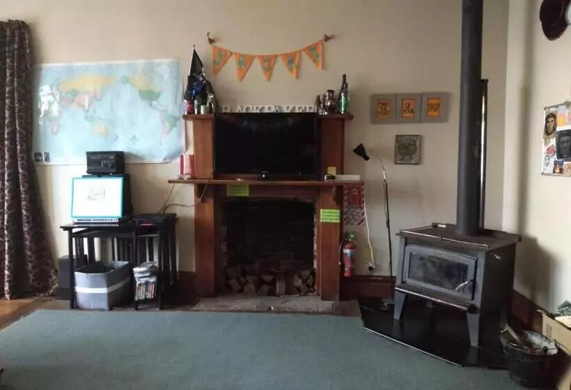 هاستل Jack's Backpackers