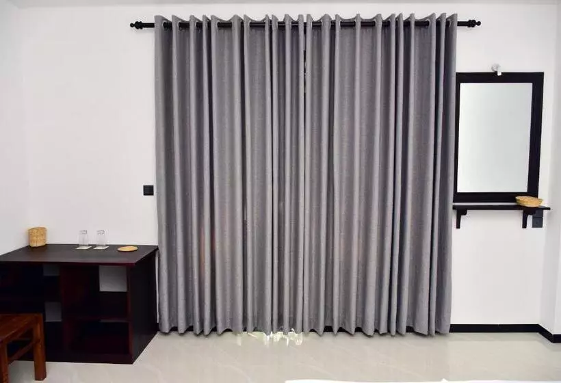 ホテル Aliya Aliya Hikkaduwa