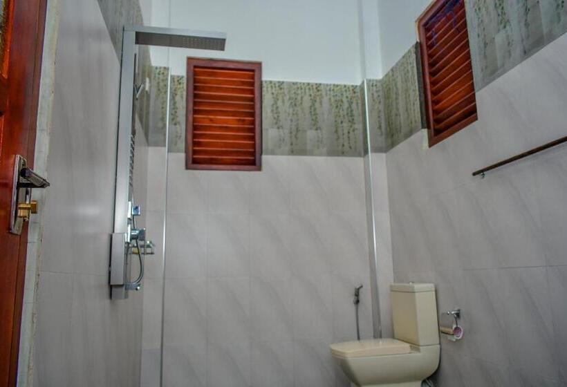 Hotel Aliya Aliya Hikkaduwa