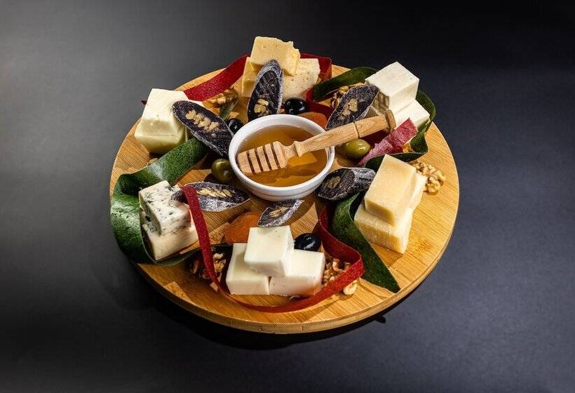 هتل Alpine Lounge Kazbegi