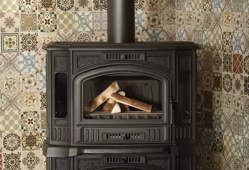 هتل Alpine Lounge Kazbegi