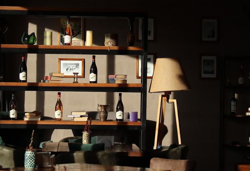 هتل Alpine Lounge Kazbegi