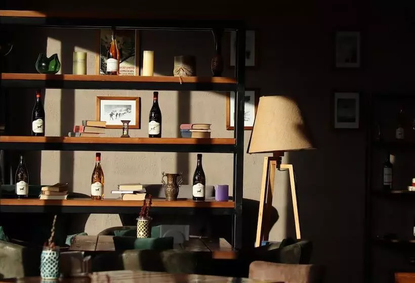 هتل Alpine Lounge Kazbegi