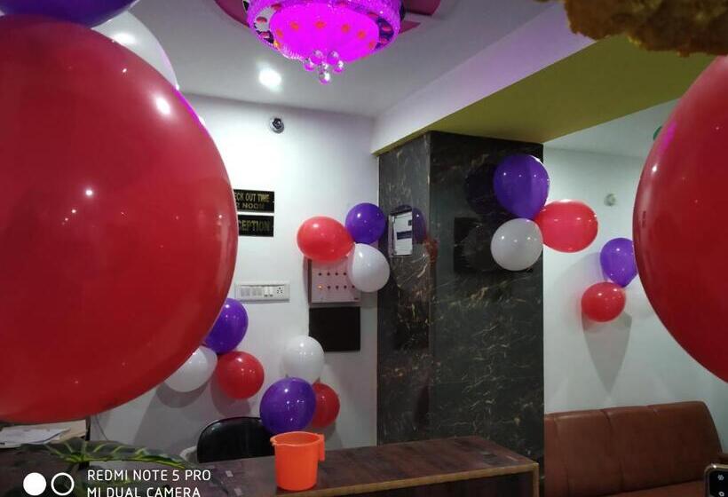 New Hotel Yatri Niwas