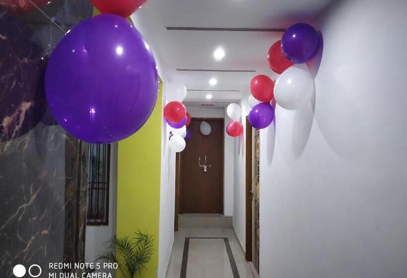 New Hotel Yatri Niwas