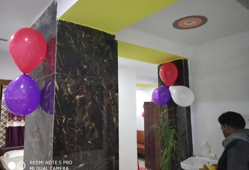 New Hotel Yatri Niwas