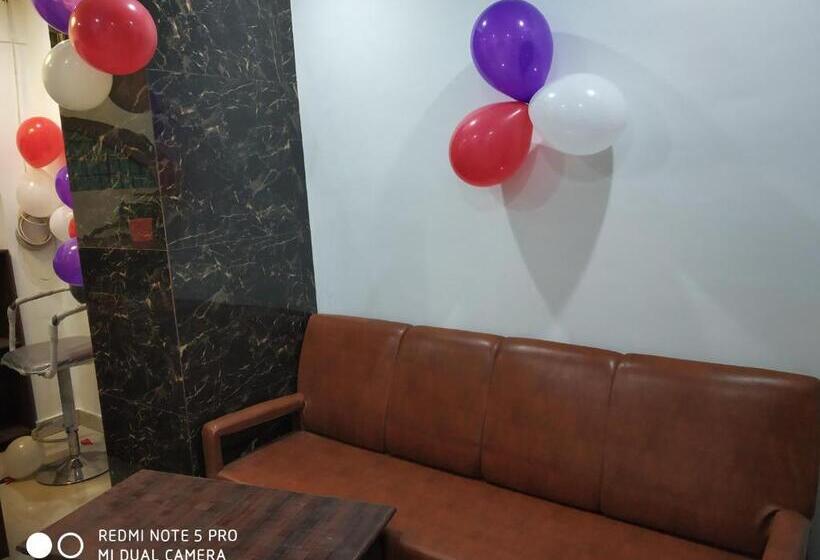 New Hotel Yatri Niwas