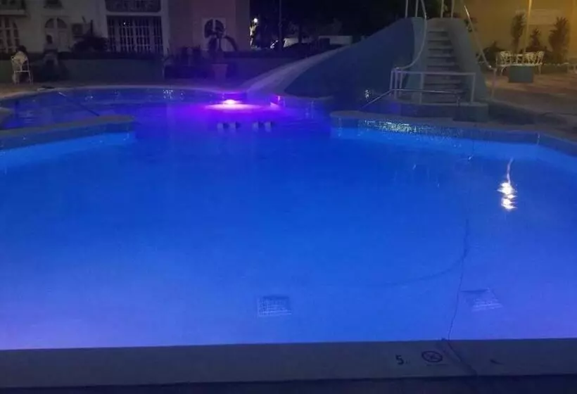 هتل Sandcastles Holiday #c9