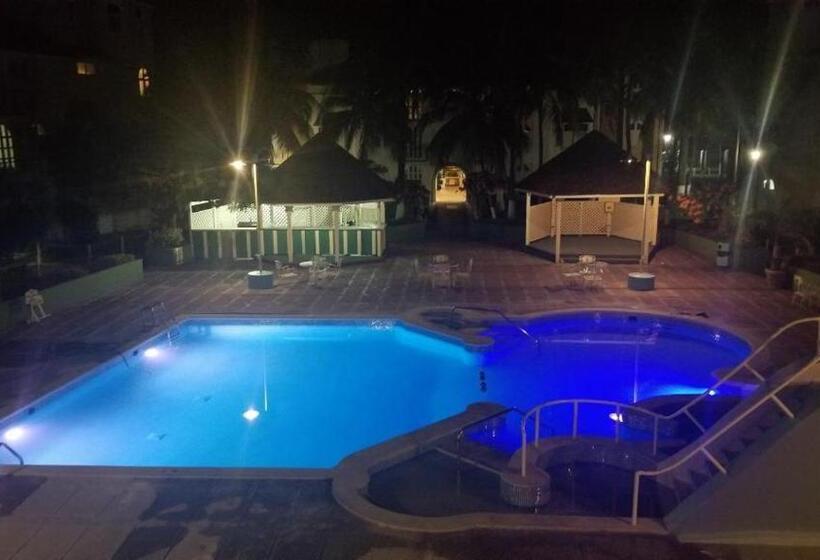 Hotel Sandcastles Holiday #c9