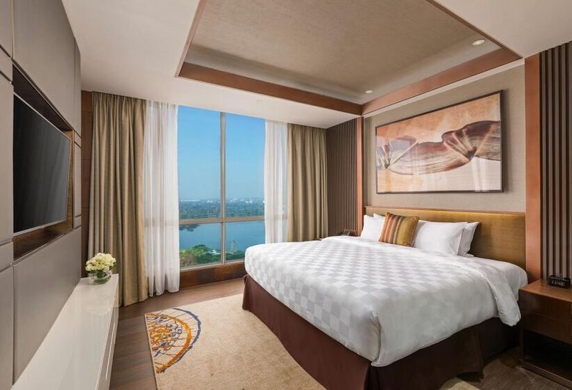 Sedona Hotel Inya Wing