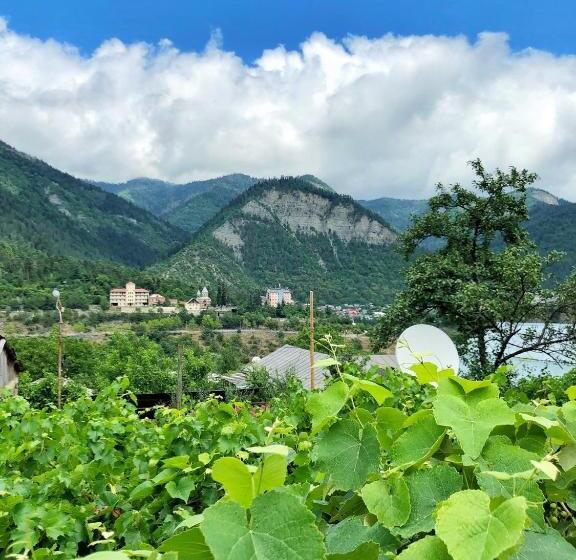 پانسیون Achela S Guesthouse