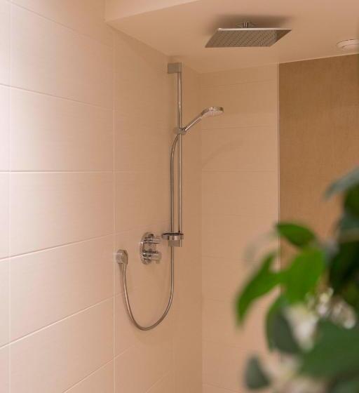 ペンション Quality Hosts Arlberg Haus Pepi Eiter