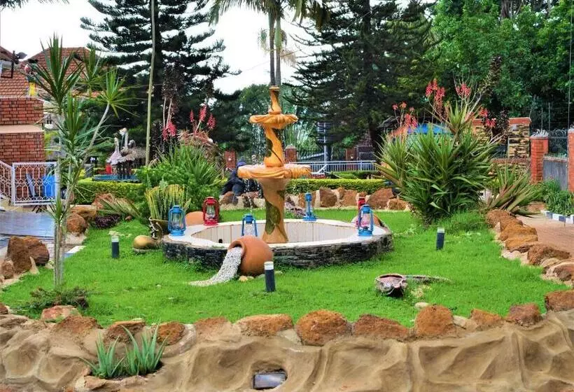 پانسیون Lake Victoria Country Home
