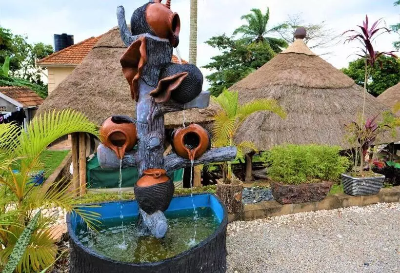 پانسیون Lake Victoria Country Home
