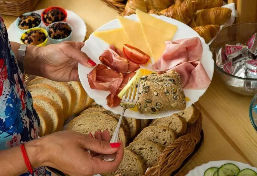 ペンション Vila Emma