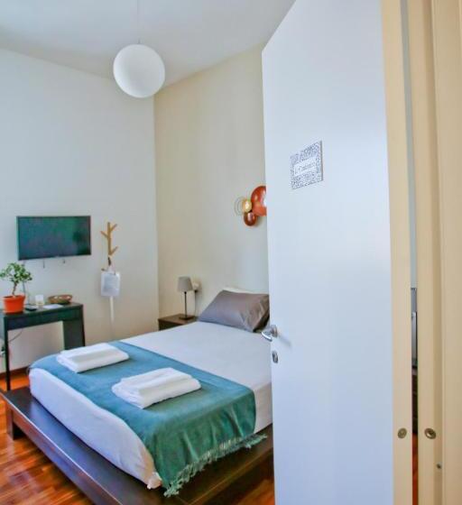 تختخواب و صبحانه Florestine Napoli