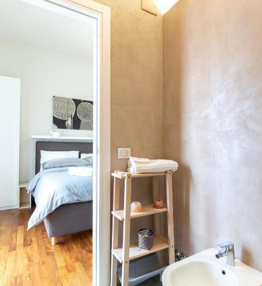 تختخواب و صبحانه Florestine Napoli