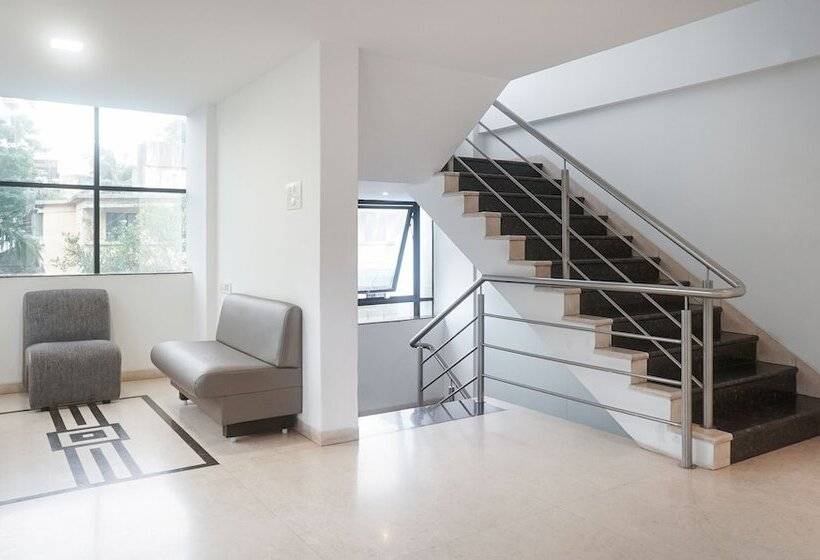 فندق Treebo Brahma Regency