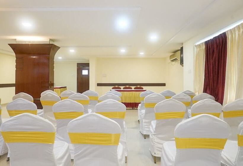 فندق Treebo Brahma Regency