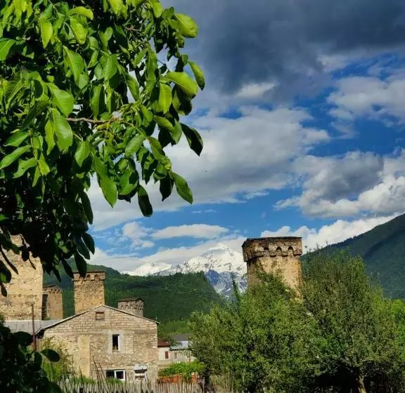 پانسیون Ailama Guesthouse