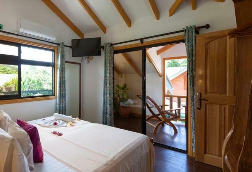 پانسیون Bwaver Cottage