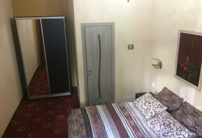 پانسیون Mini Hotel Central Park