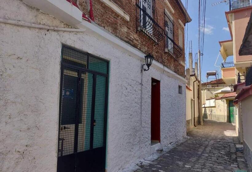 펜션 Private Room Historic Center Elbasan