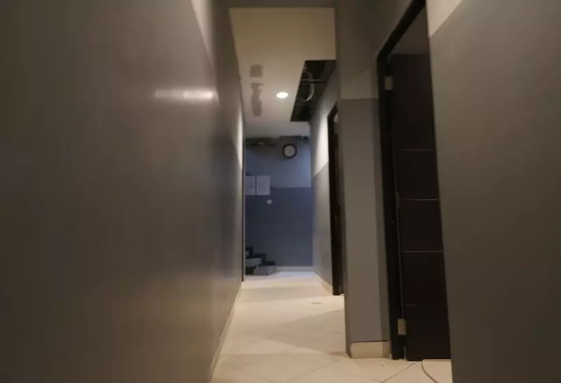 ペンション Reddoorz Plus Near Rs Harapan Kita