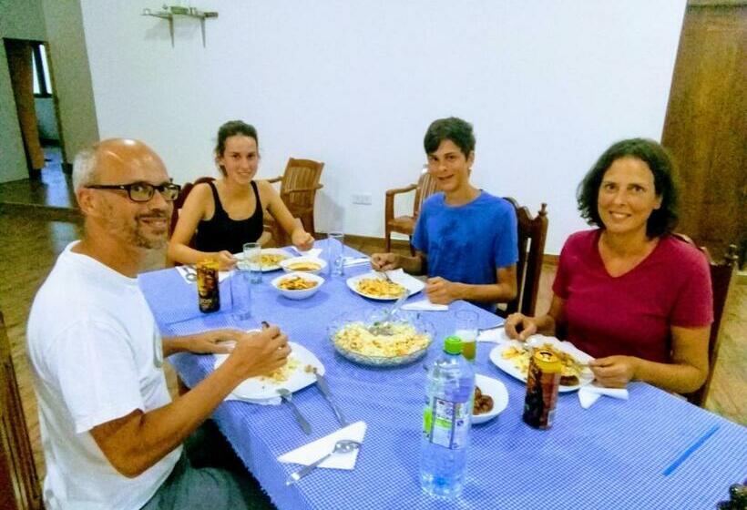 膳宿费 Siyapath Holiday Resort