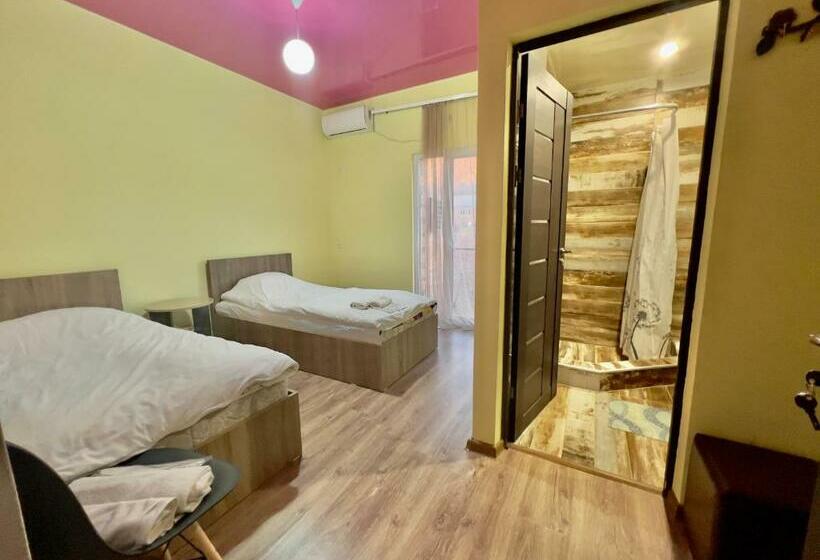 پانسیون Areni Wine Cellar