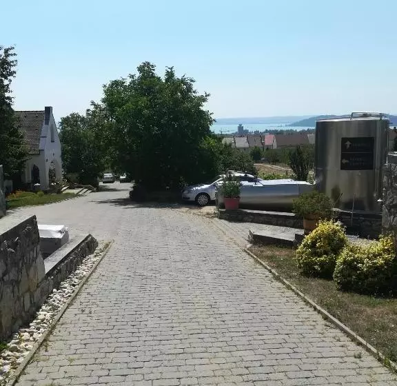 پانسیون Figula Vendégház