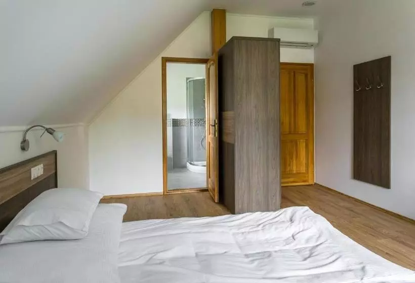 پانسیون Figula Vendégház