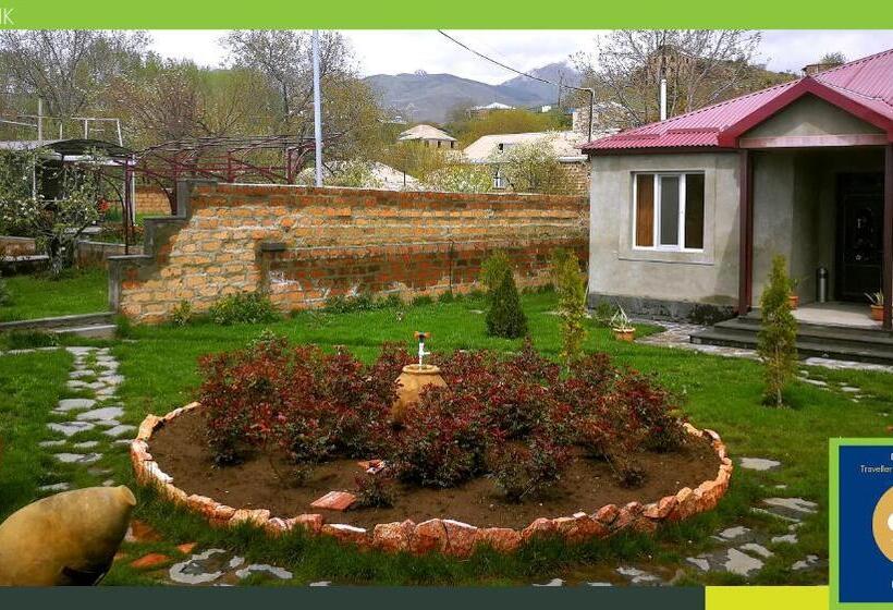 پانسیون Guest House Hasmik