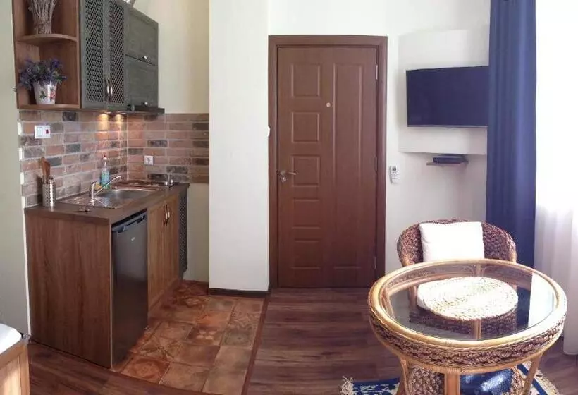 ペンション Guest Rooms Maria Luiza