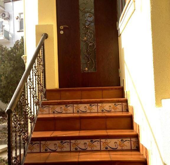 پانسیون Guest Rooms Maria Luiza