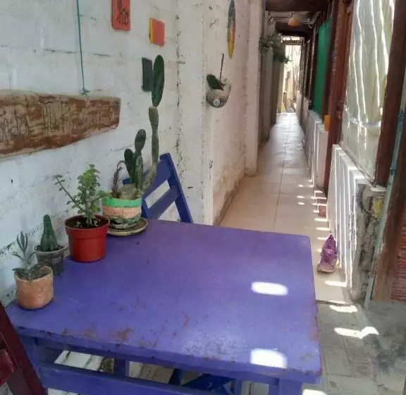 ペンション Wiracocha Hostal Máncora